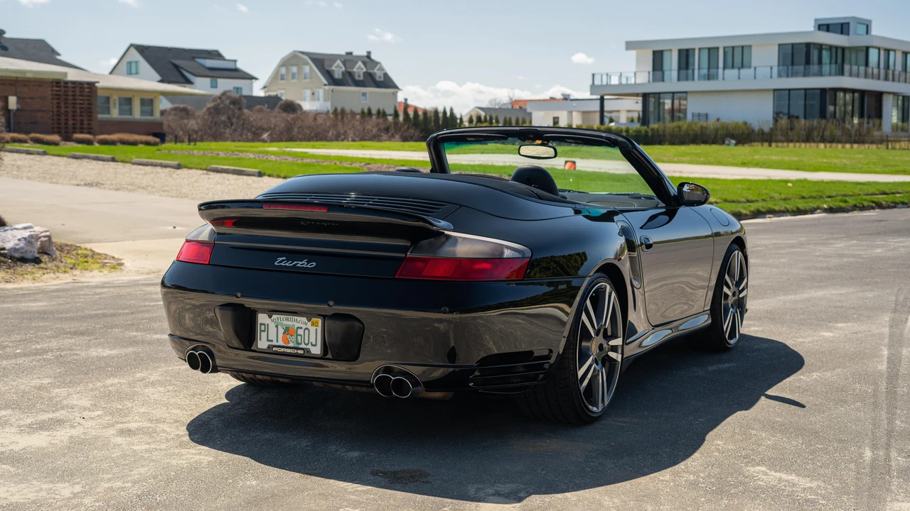 2004 Porsche 996 Turbo - Image 16 of 31