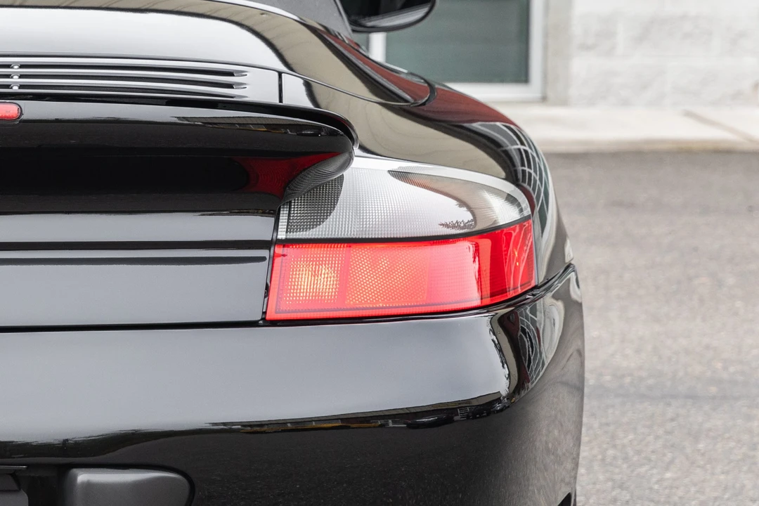 2004 Porsche 996 Turbo - Image 25 of 31