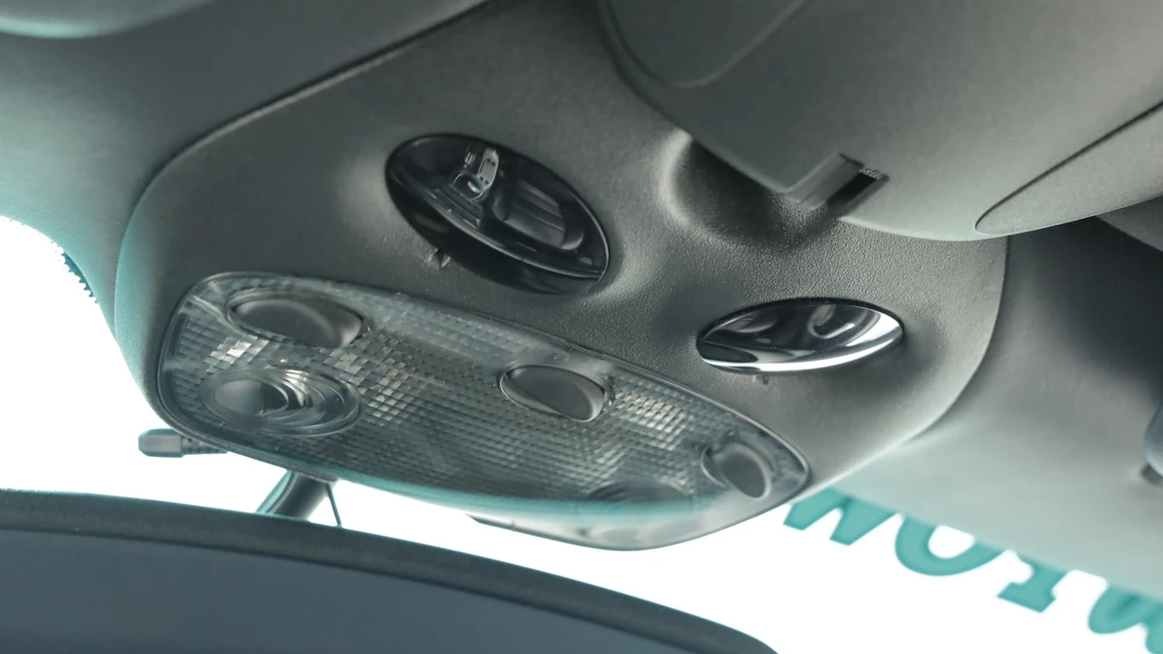 2004 Porsche 996 Turbo - Image 22 of 31