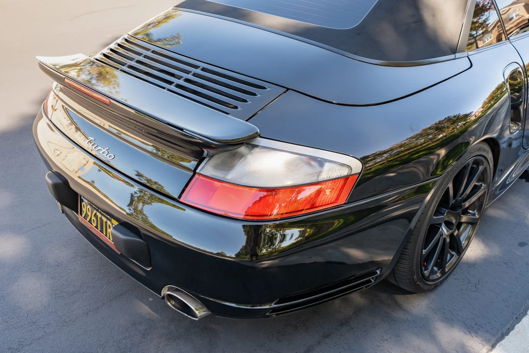 2004 Porsche 996 Turbo - Image 25 of 31