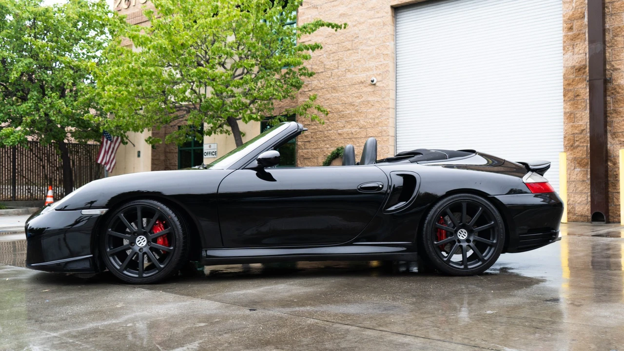 2004 Porsche 996 Turbo - Image 9 of 31
