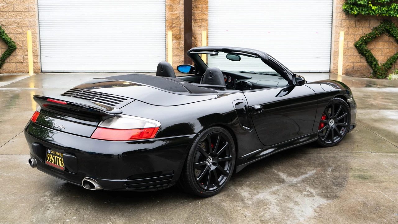 2004 Porsche 996 Turbo - Image 20 of 31
