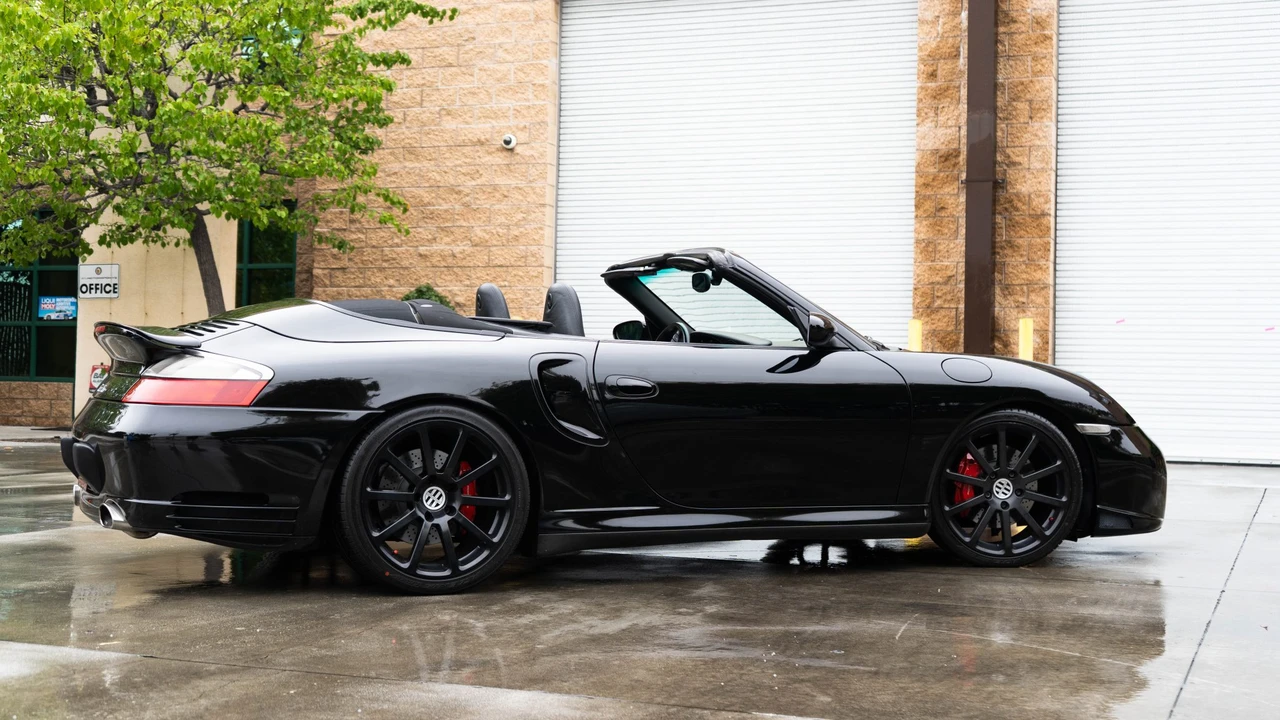 2004 Porsche 996 Turbo - Image 24 of 31