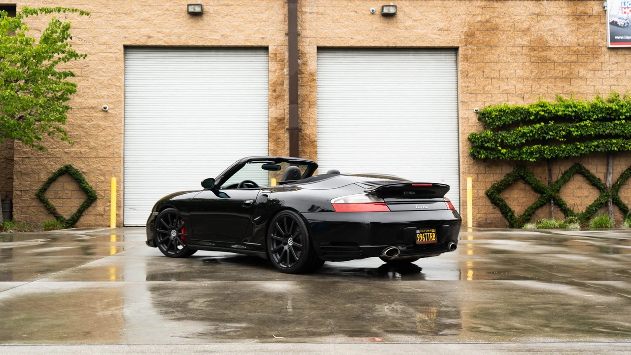 2004 Porsche 996 Turbo - Image 17 of 31