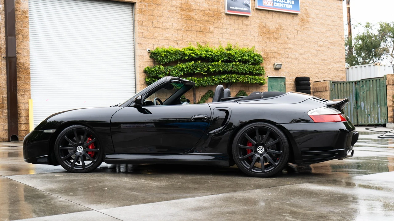 2004 Porsche 996 Turbo - Image 12 of 31