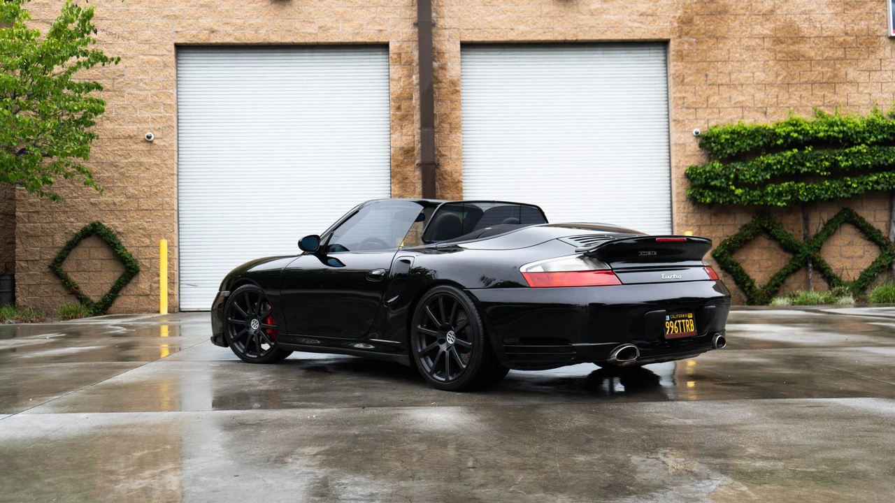 2004 Porsche 996 Turbo - Image 16 of 31