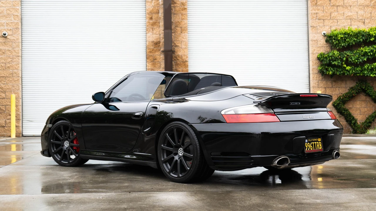 2004 Porsche 996 Turbo - Image 18 of 31