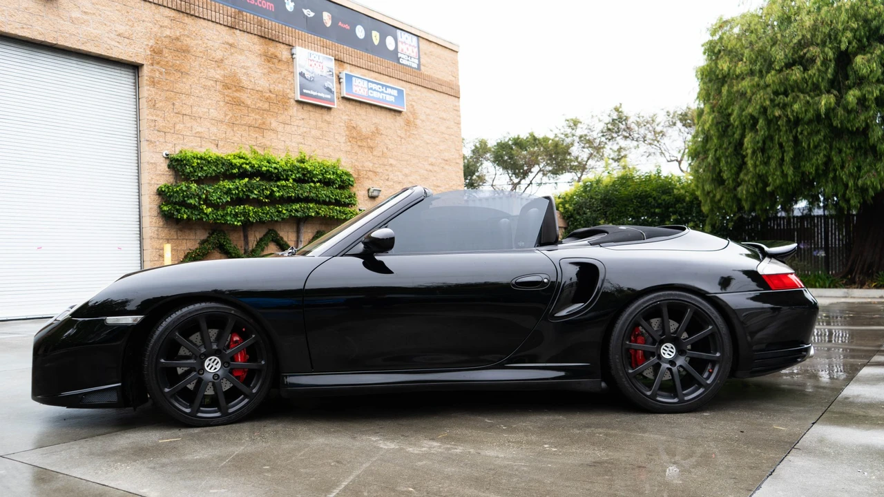 2004 Porsche 996 Turbo - Image 10 of 31