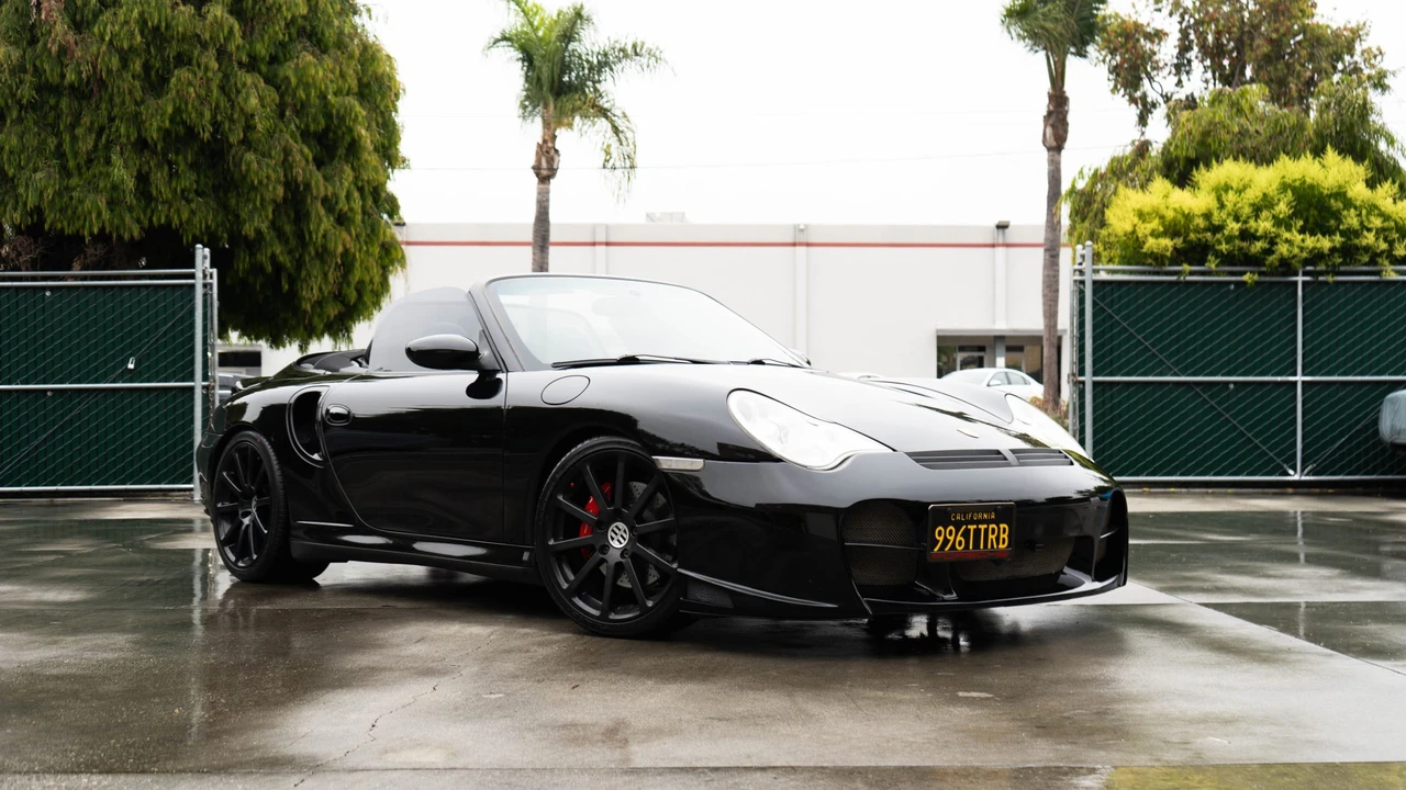 2004 Porsche 996 Turbo - Image 30 of 31