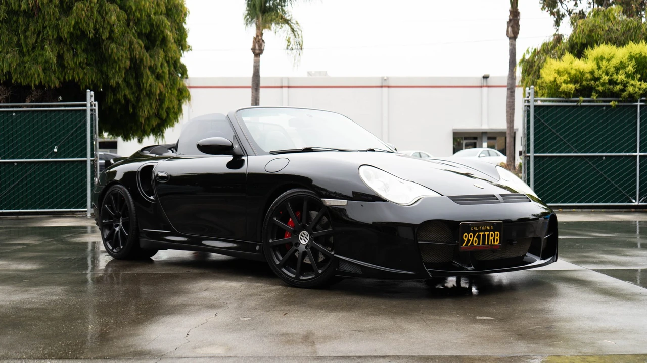 2004 Porsche 996 Turbo - Image 28 of 31