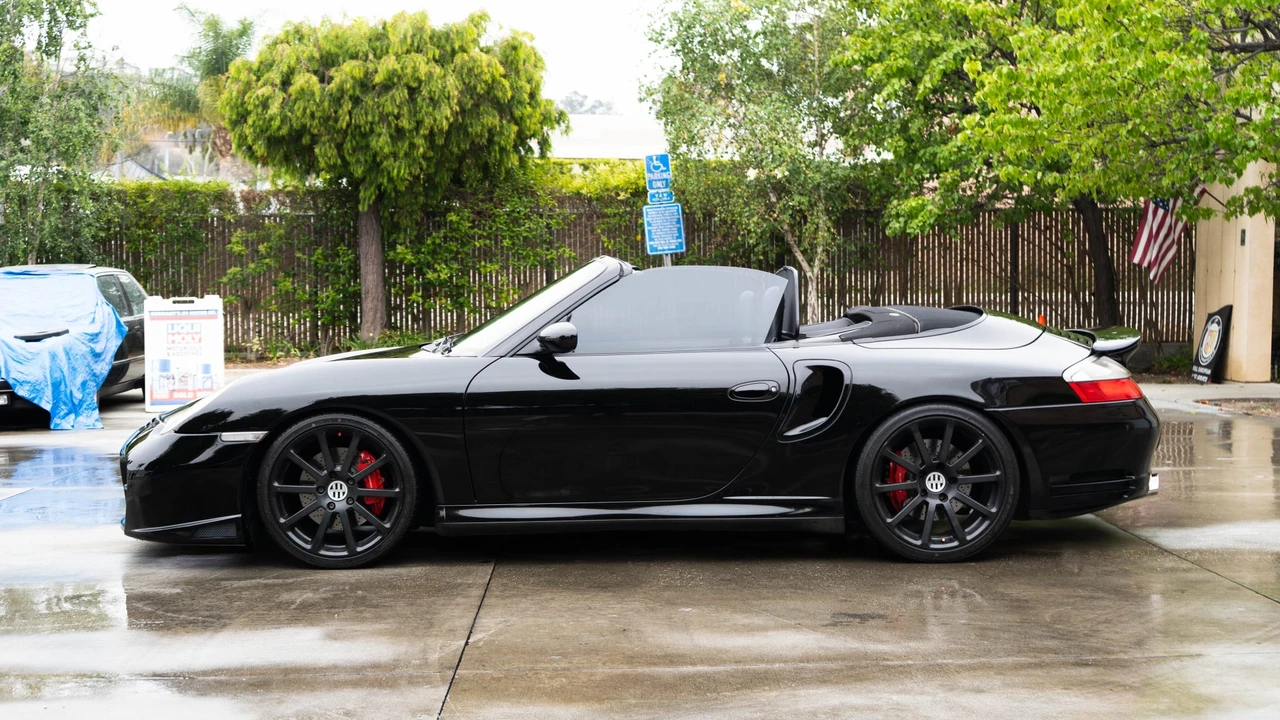 2004 Porsche 996 Turbo - Image 11 of 31