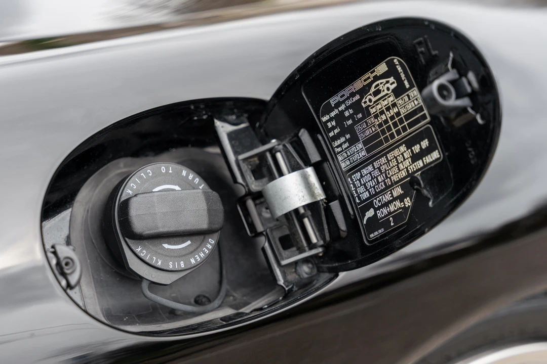 2004 Porsche 996 Turbo - Image 13 of 31