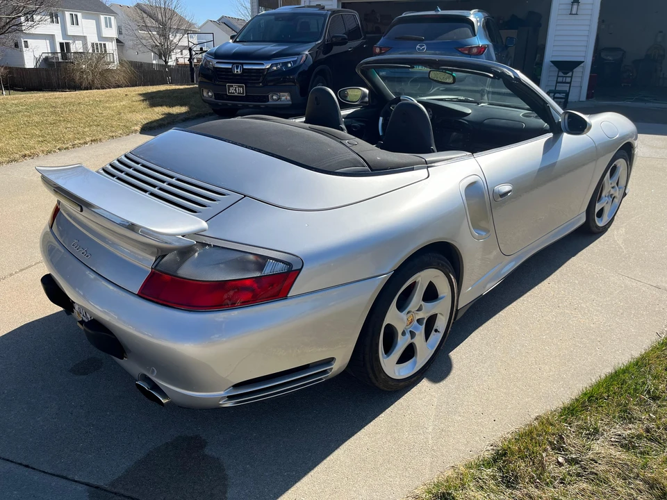 2004 Porsche 996 Turbo - Image 25 of 31