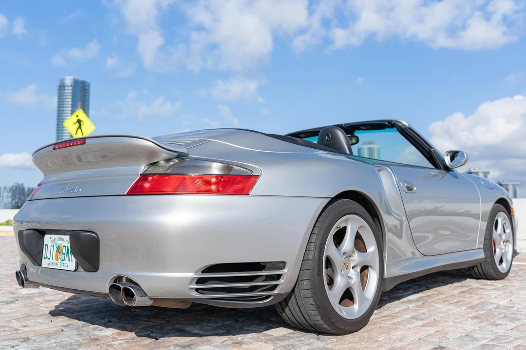 2004 Porsche 996 Turbo - Image 13 of 31