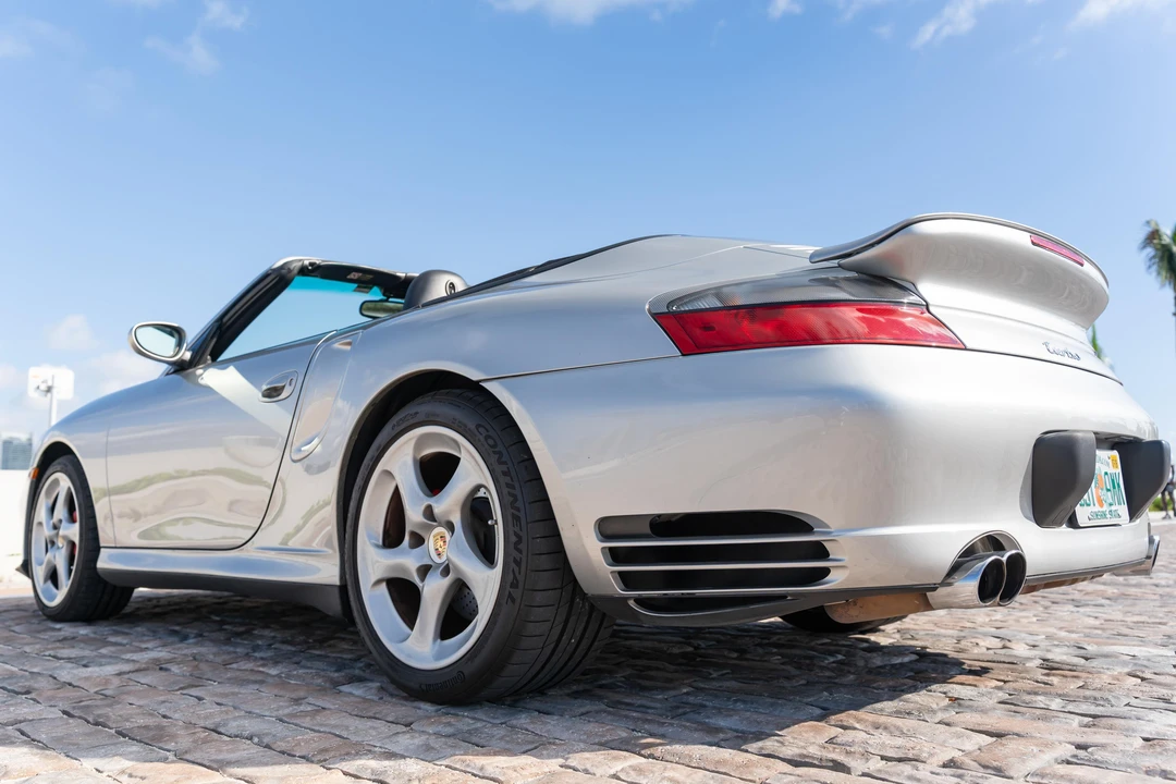 2004 Porsche 996 Turbo - Image 9 of 31