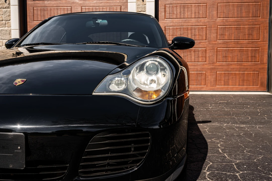 2004 Porsche 996 Turbo - Image 24 of 31