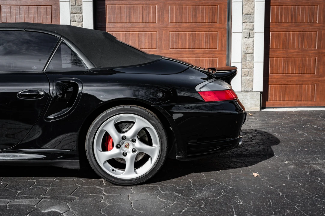 2004 Porsche 996 Turbo - Image 30 of 31