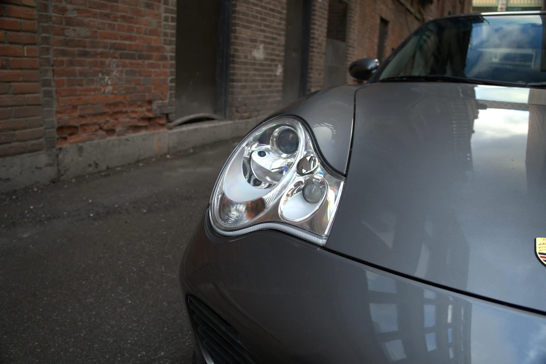 2004 Porsche 996 Turbo - Image 24 of 31