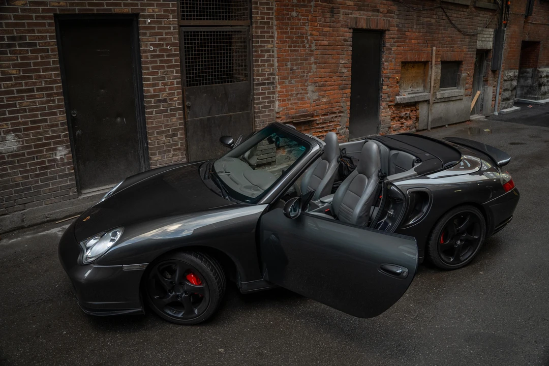 2004 Porsche 996 Turbo - Image 8 of 31