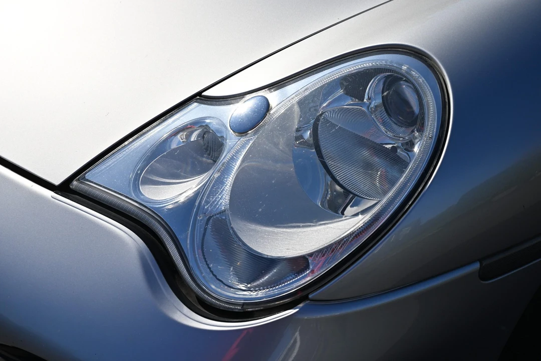 2004 Porsche 996 Turbo - Image 30 of 31
