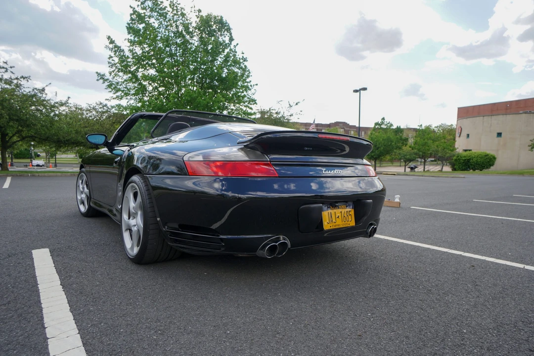 2004 Porsche 996 Turbo - Image 10 of 31