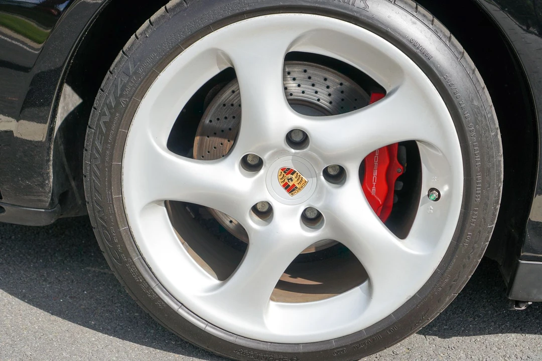 2004 Porsche 996 Turbo - Image 30 of 31