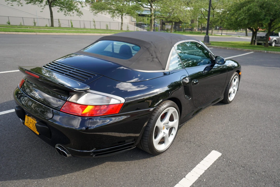 2004 Porsche 996 Turbo - Image 15 of 31