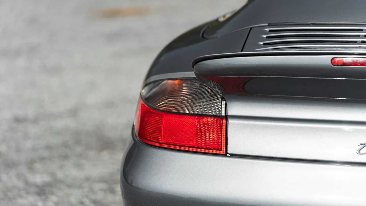 2004 Porsche 996 Turbo - Image 20 of 31