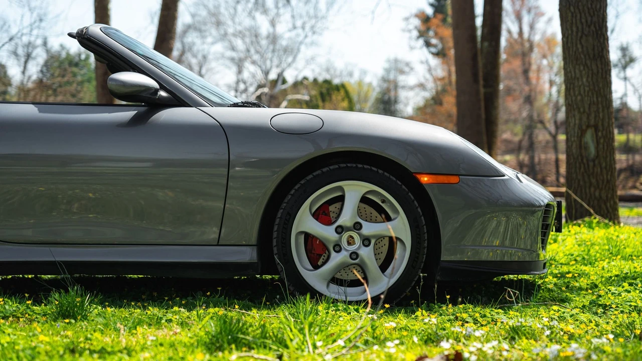 2004 Porsche 996 Turbo - Image 16 of 31