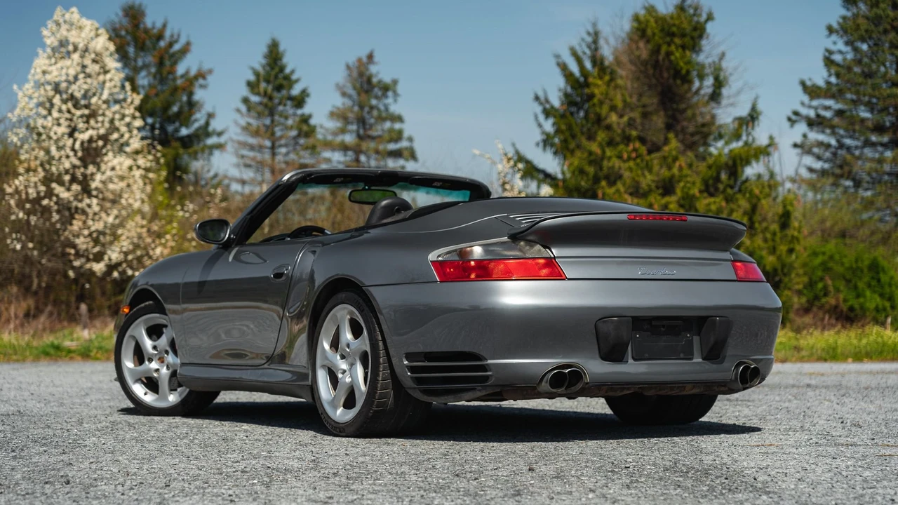 2004 Porsche 996 Turbo - Image 17 of 31