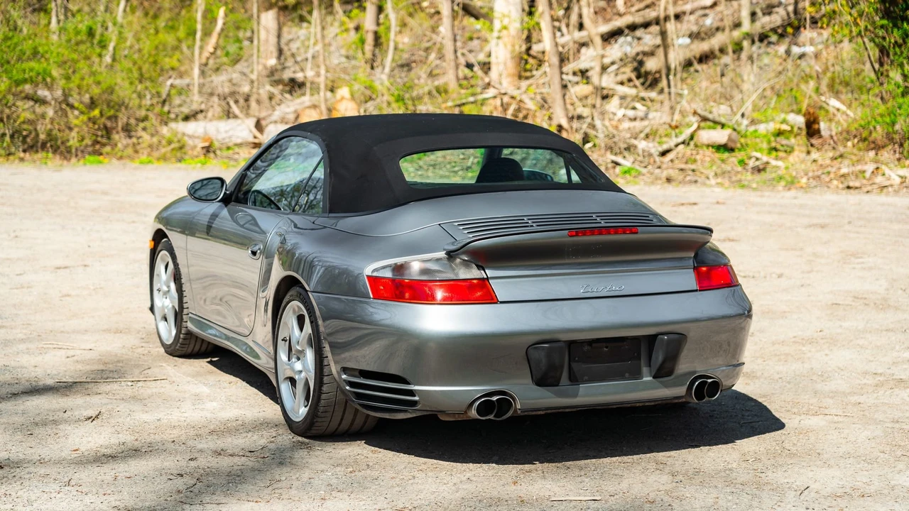 2004 Porsche 996 Turbo - Image 28 of 31