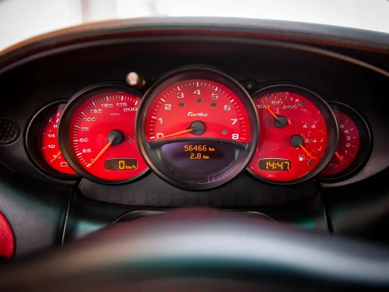 2004 Porsche 996 Turbo - Image 24 of 31