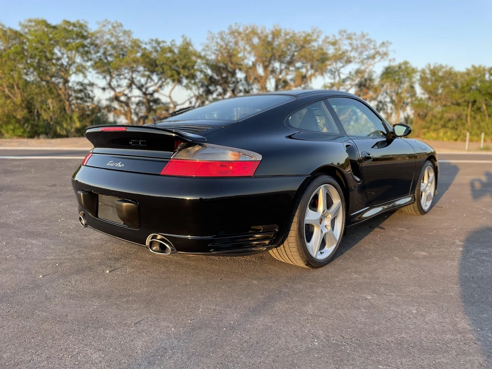 2004 Porsche 996 Turbo - Image 18 of 31