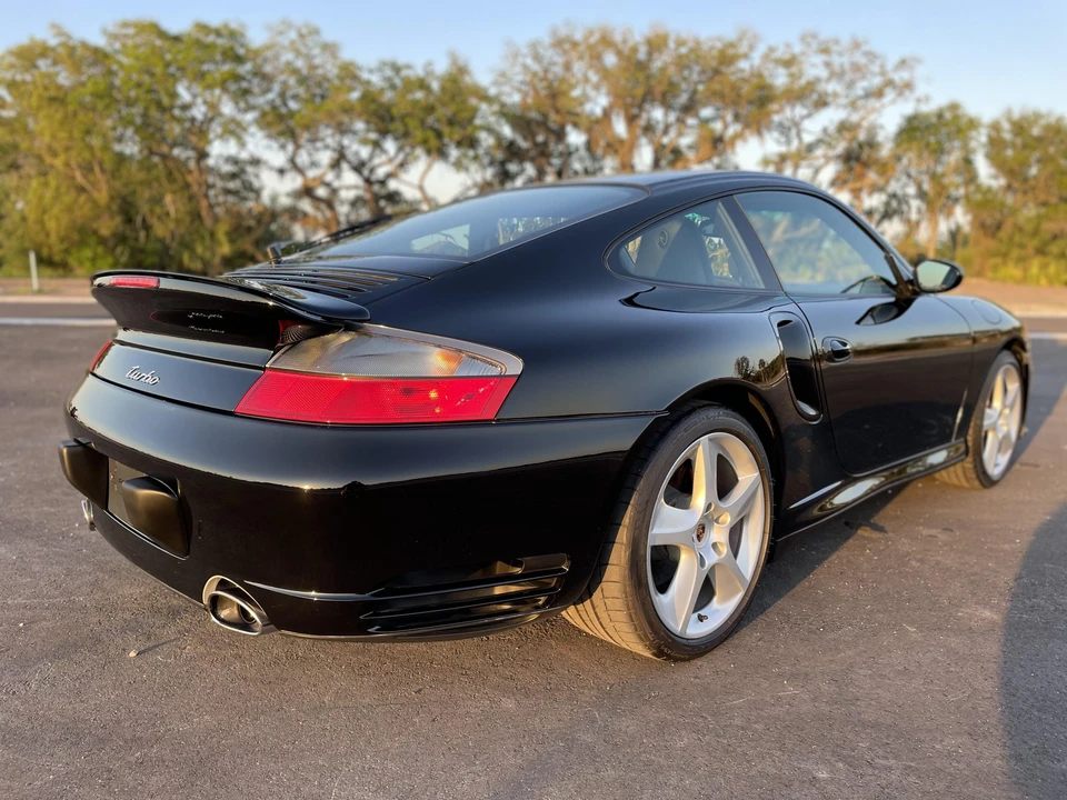2004 Porsche 996 Turbo - Image 15 of 31