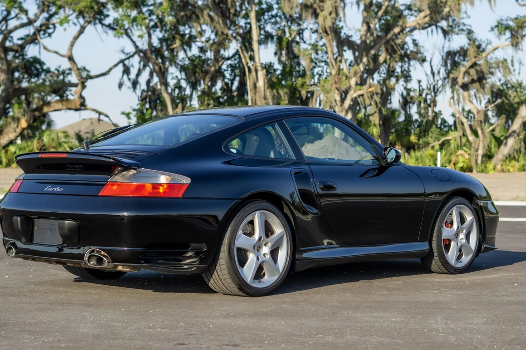 2004 Porsche 996 Turbo - Image 13 of 31