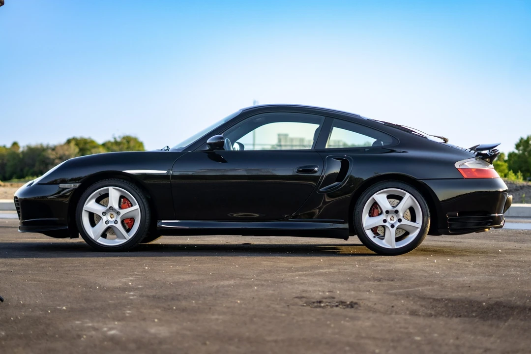 2004 Porsche 996 Turbo - Image 25 of 31