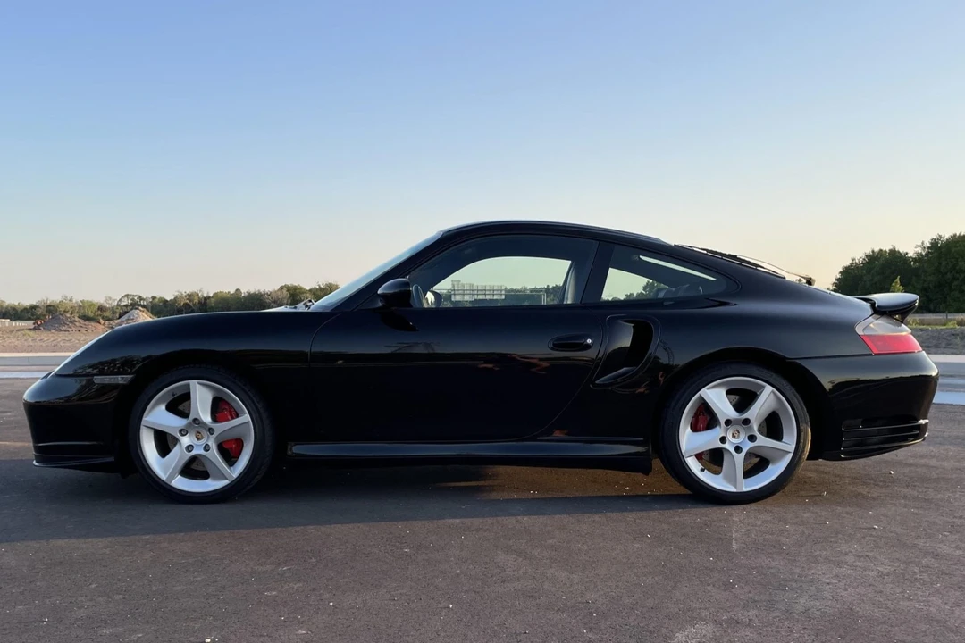 2004 Porsche 996 Turbo - Image 24 of 31