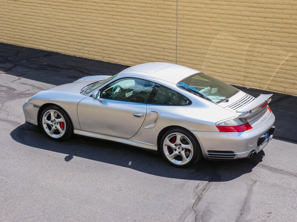 2004 Porsche 996 Turbo - Image 15 of 31