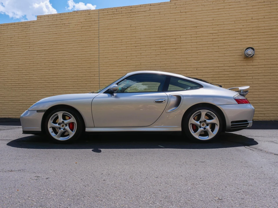 2004 Porsche 996 Turbo - Image 14 of 31