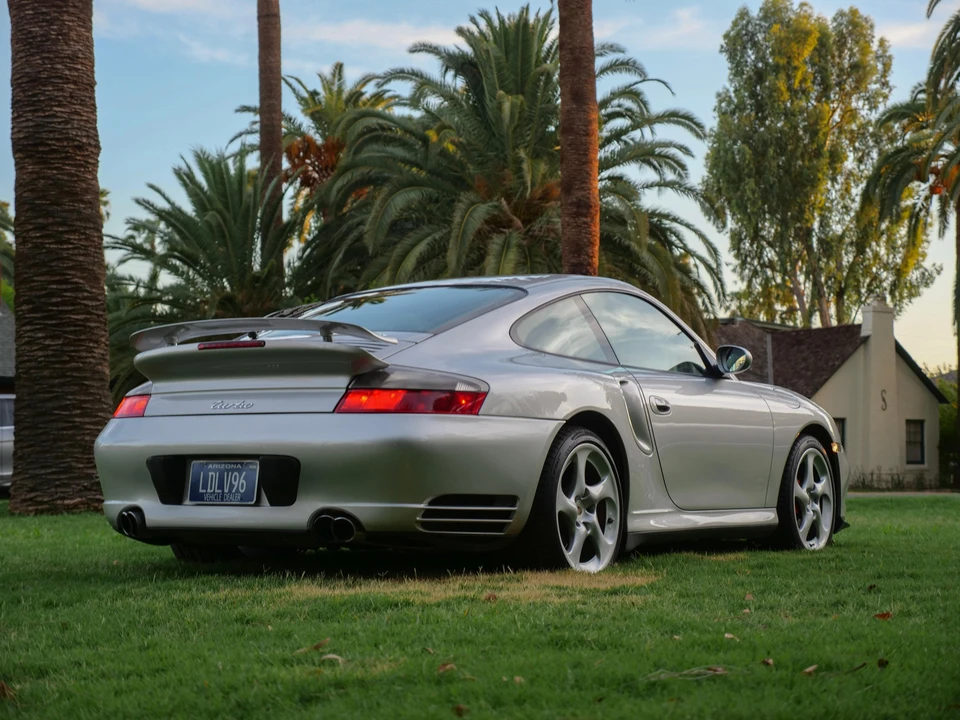 2004 Porsche 996 Turbo - Image 25 of 31