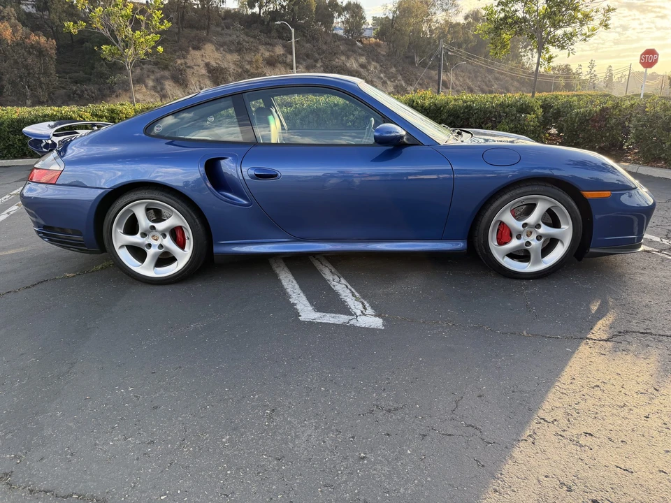 2004 Porsche 996 Turbo - Image 9 of 31
