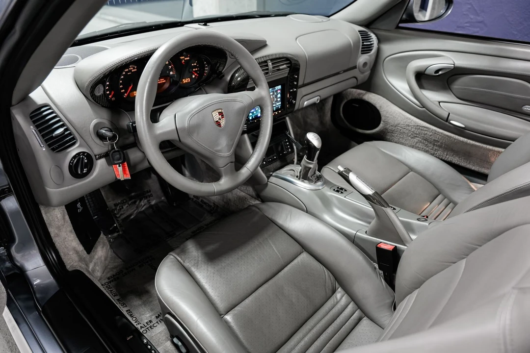 2004 Porsche 996 Turbo - Image 9 of 31