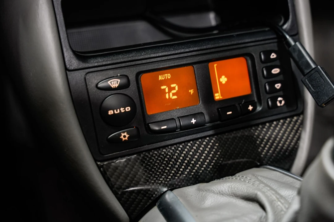 2004 Porsche 996 Turbo - Image 15 of 31