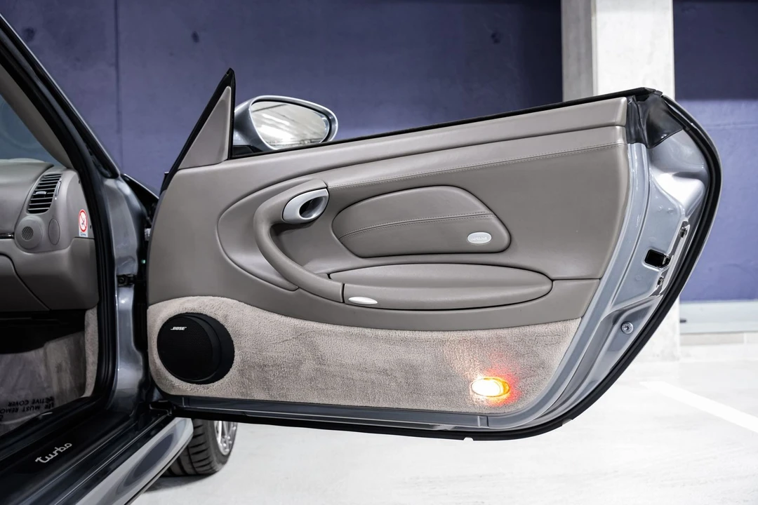 2004 Porsche 996 Turbo - Image 26 of 31