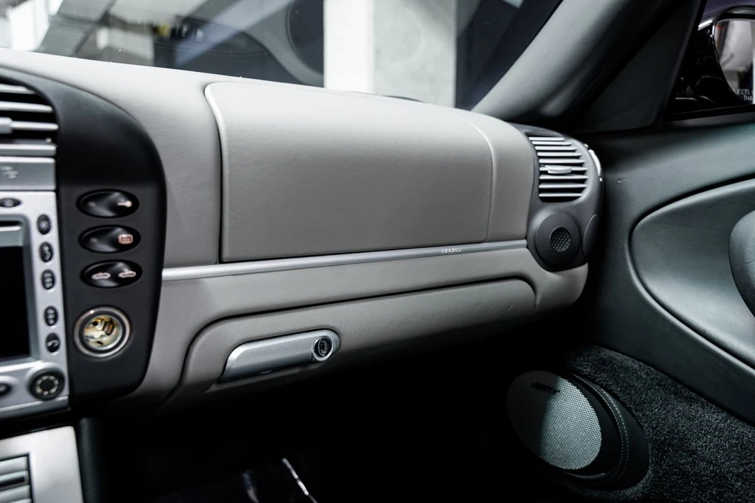 2004 Porsche 996 Turbo - Image 17 of 31