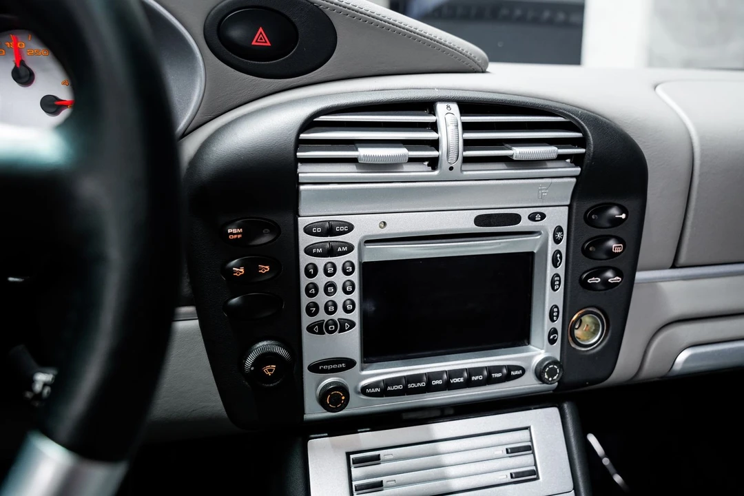 2004 Porsche 996 Turbo - Image 14 of 31