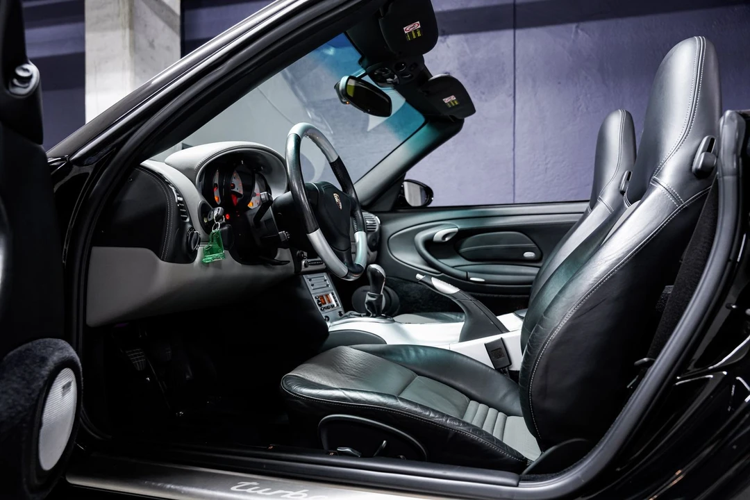 2004 Porsche 996 Turbo - Image 20 of 31