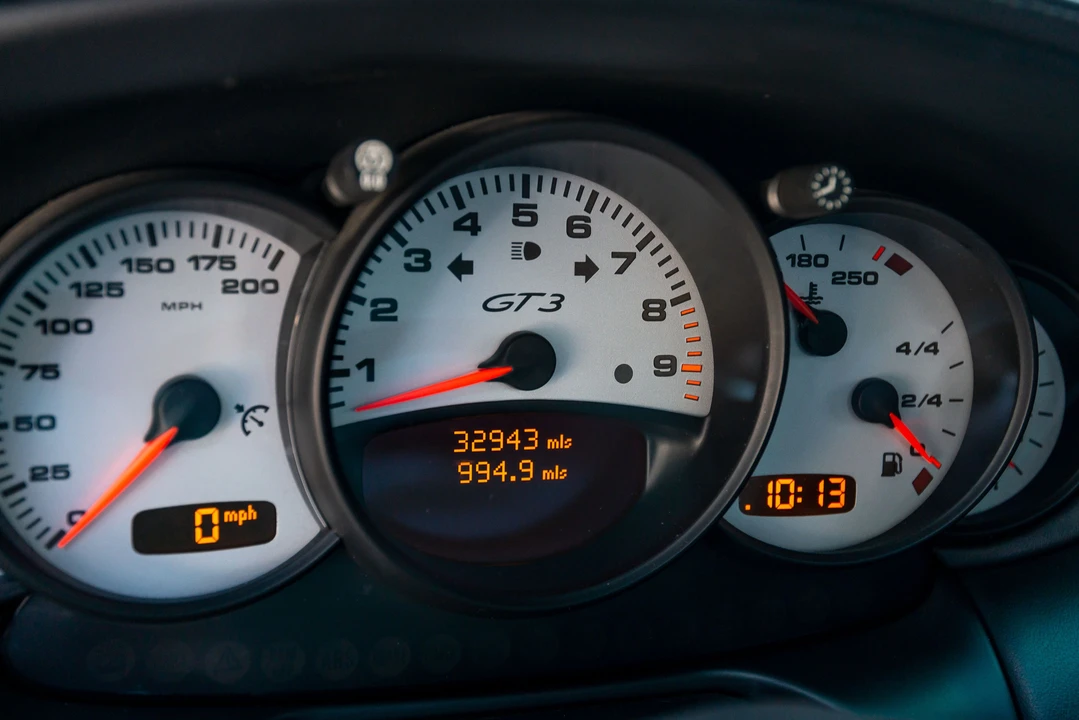 2004 Porsche 996 GT3 - Image 18 of 31