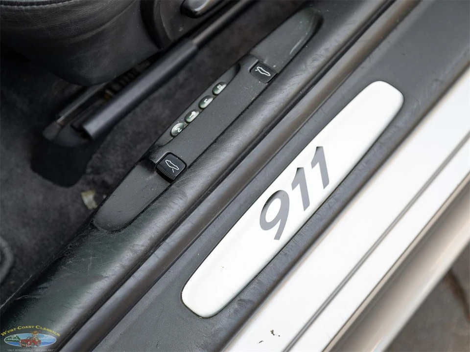 2004 Porsche 996 Carrera - Image 29 of 31