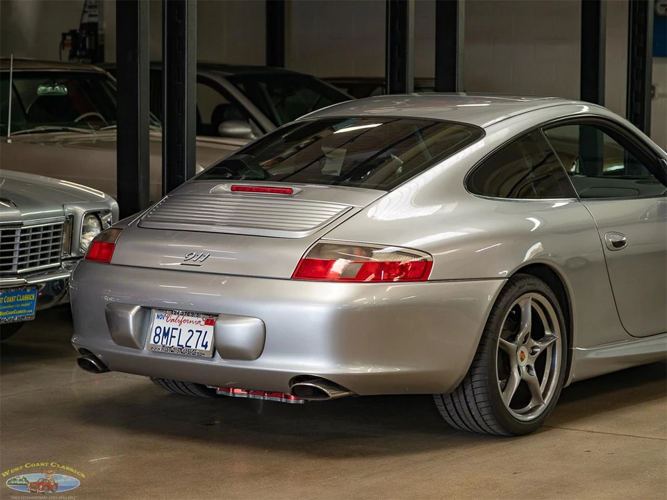 2004 Porsche 996 Carrera - Image 25 of 31